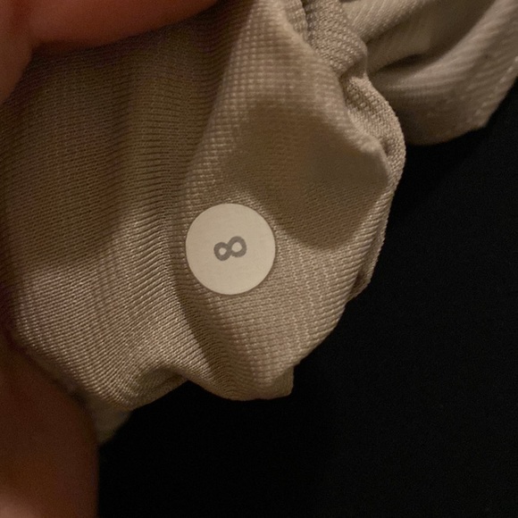 Lululemon hotty hot shorts - Picture 4 of 4